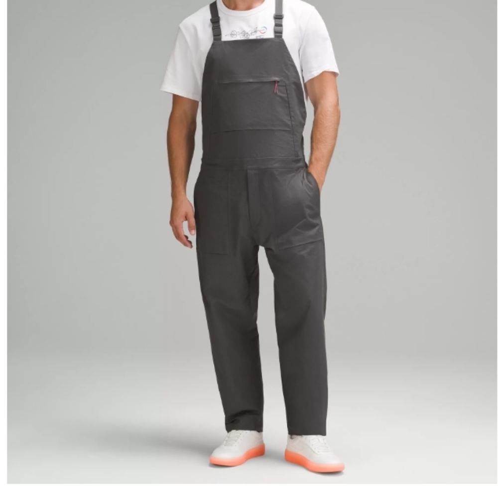 Lululemon MEN’s woven overalls medium